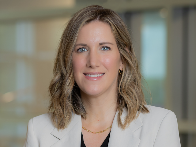 Caitlin Myhre headshot