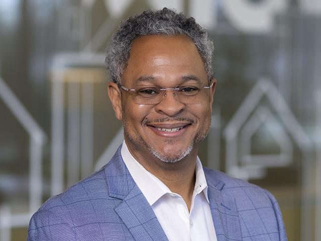 Carl McLaughlin headshot