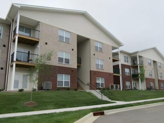 Oakdale Apartments exterior photo of building